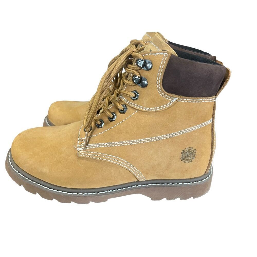 Muck leather waterproof oil resistant classic 6” plain toe tan brown men’s 7
